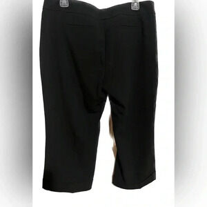 🔵 NWT New York and Co cuffed Capri black dressy pants